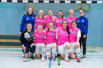 Bild 92 - F Loewinnen Hallen Cup